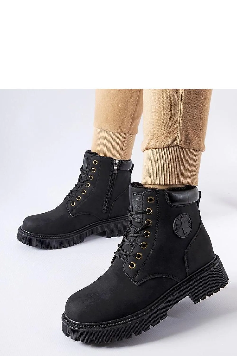 Black insulated trapper boots