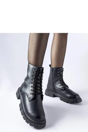 Black insulated trapper's shoes