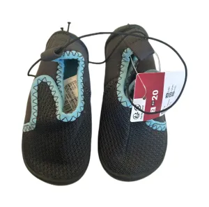 Decathlon water shoes size 4.5