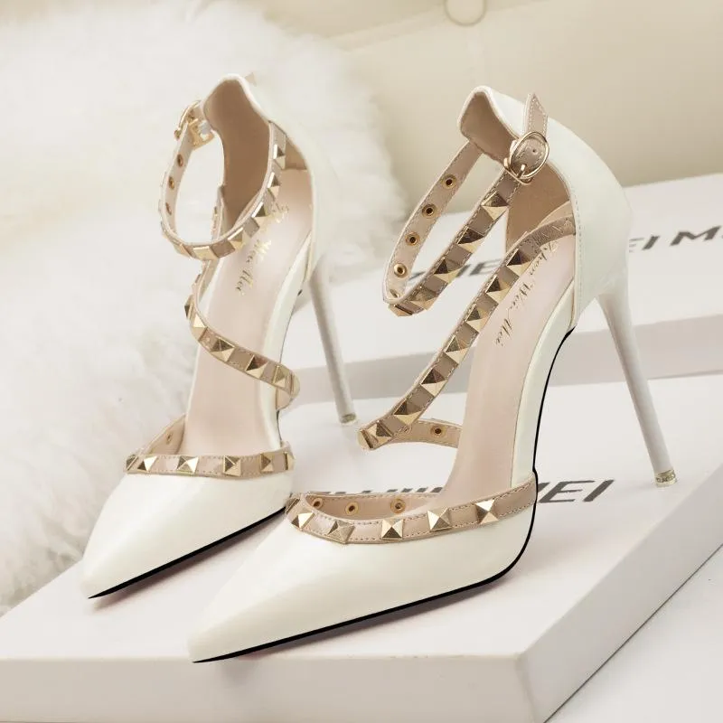 Fashion Pointed Rivet Strap Heels Sandals