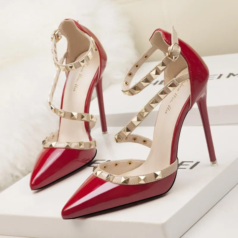 Fashion Pointed Rivet Strap Heels Sandals