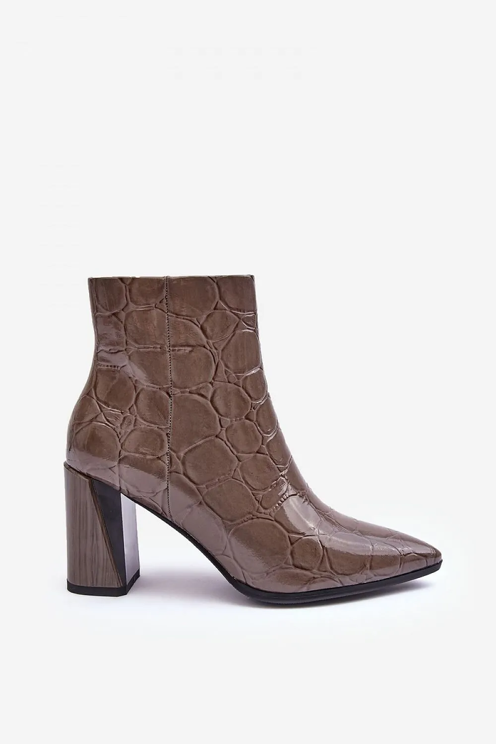 Heel boots