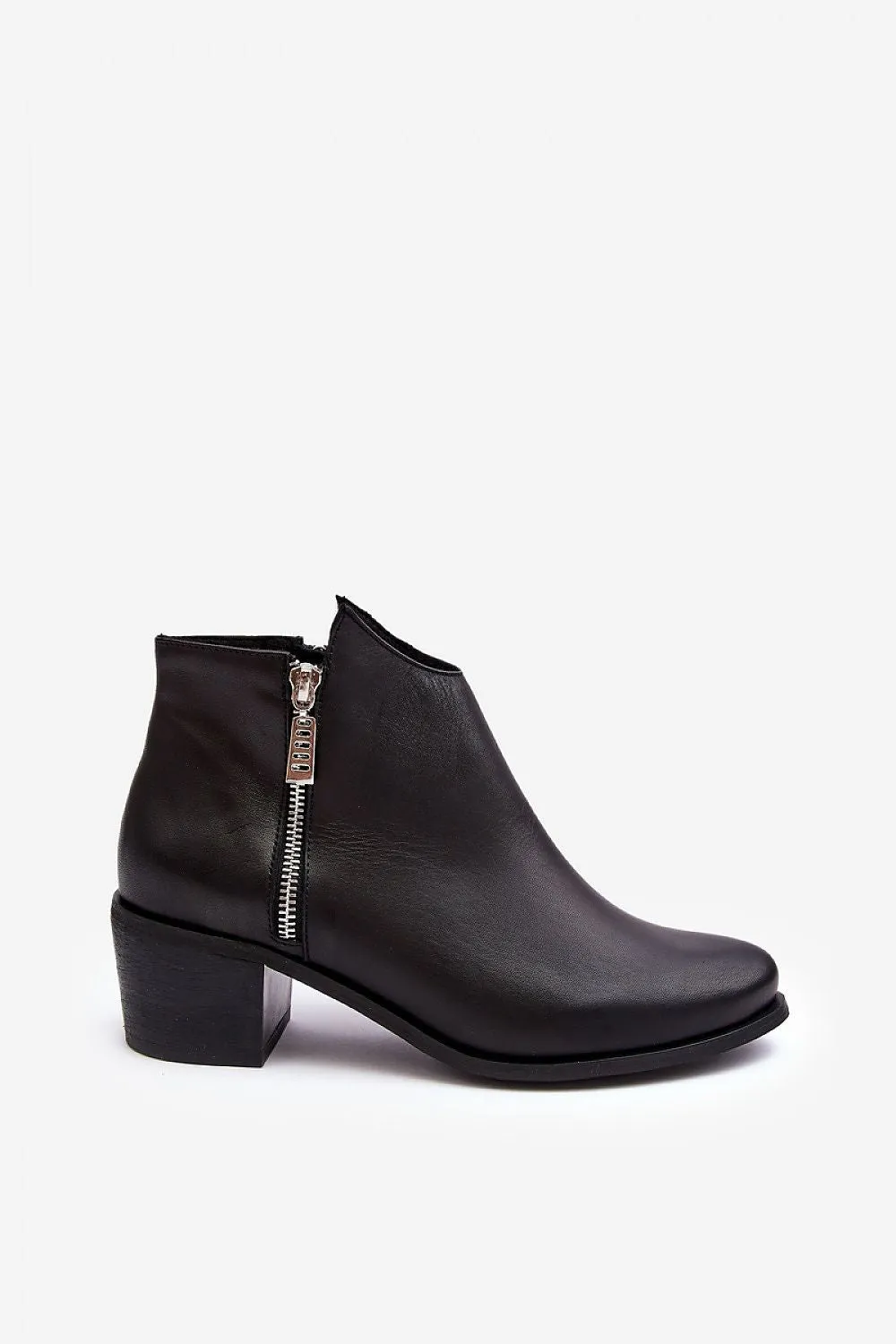 Heeled low shoes