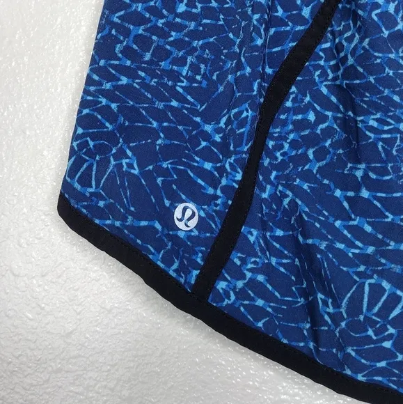 Lululemon Tracker Women's Active Workout Running Athletic Short Size 8