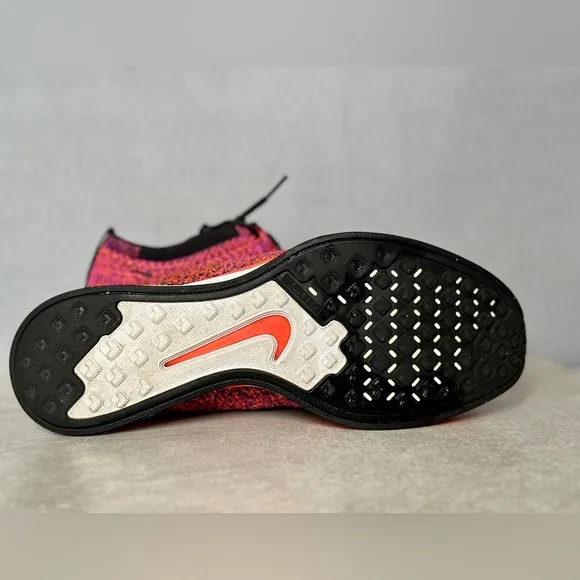 Nike Flyknit Racer Acai Berry