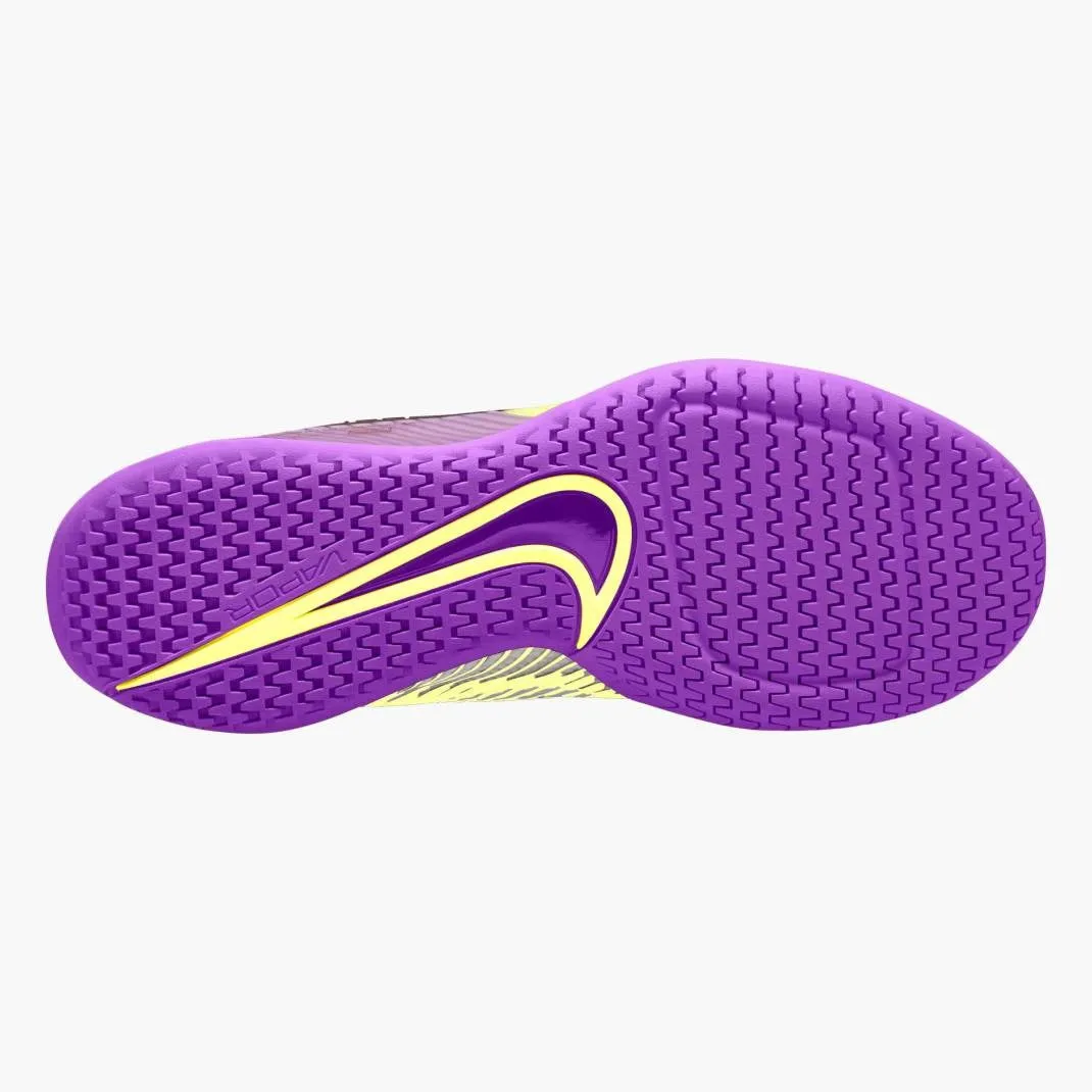 Nike Zoom Vapor 11 Women's Tennis Shoe (White/Pink)