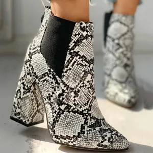 Pointed Toe Chunky Heeled Boots