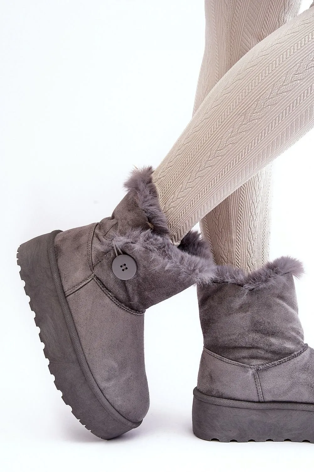 Snow boots