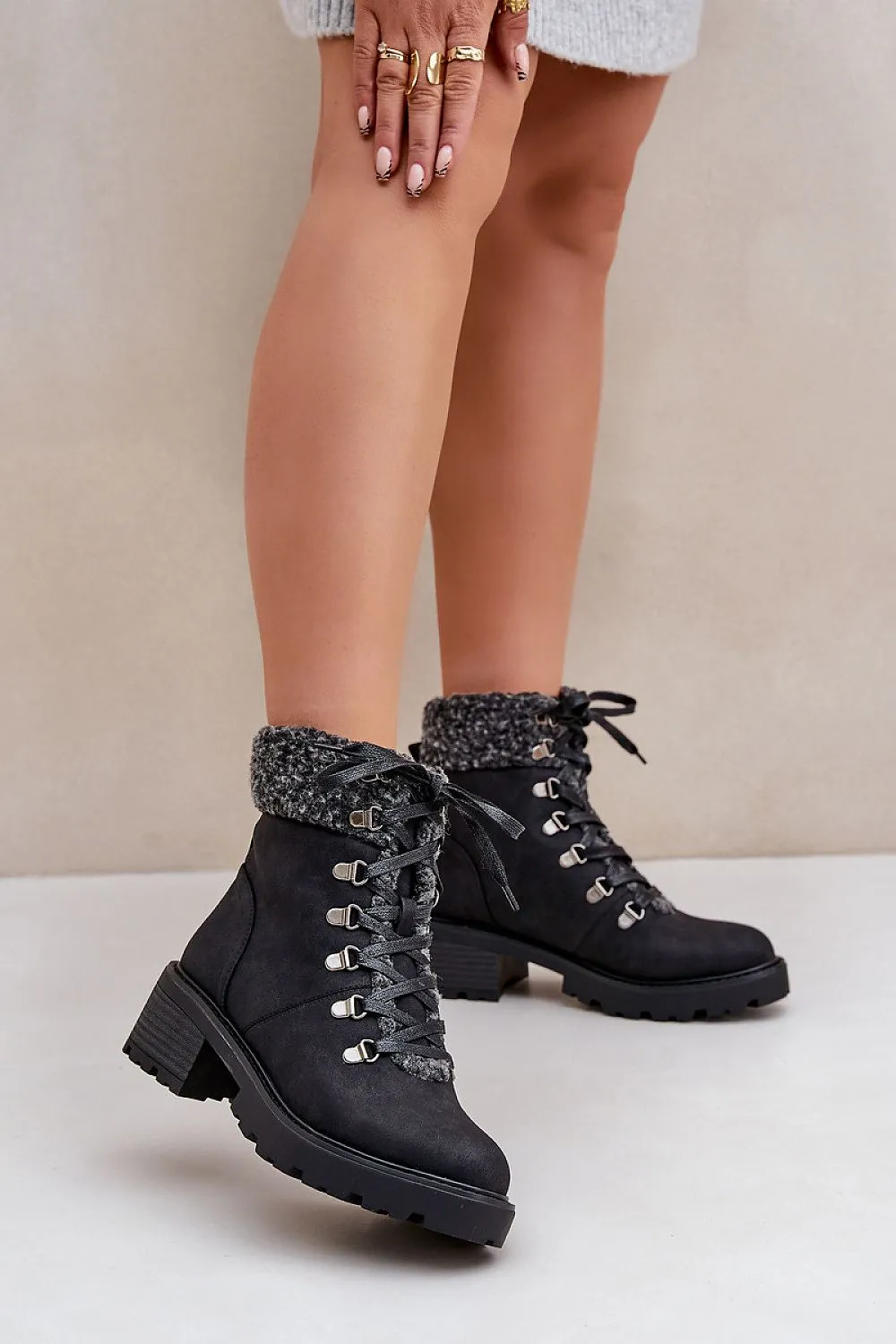 Trapper shoes