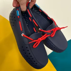 Water Shoes, 2 youth // People Footwear